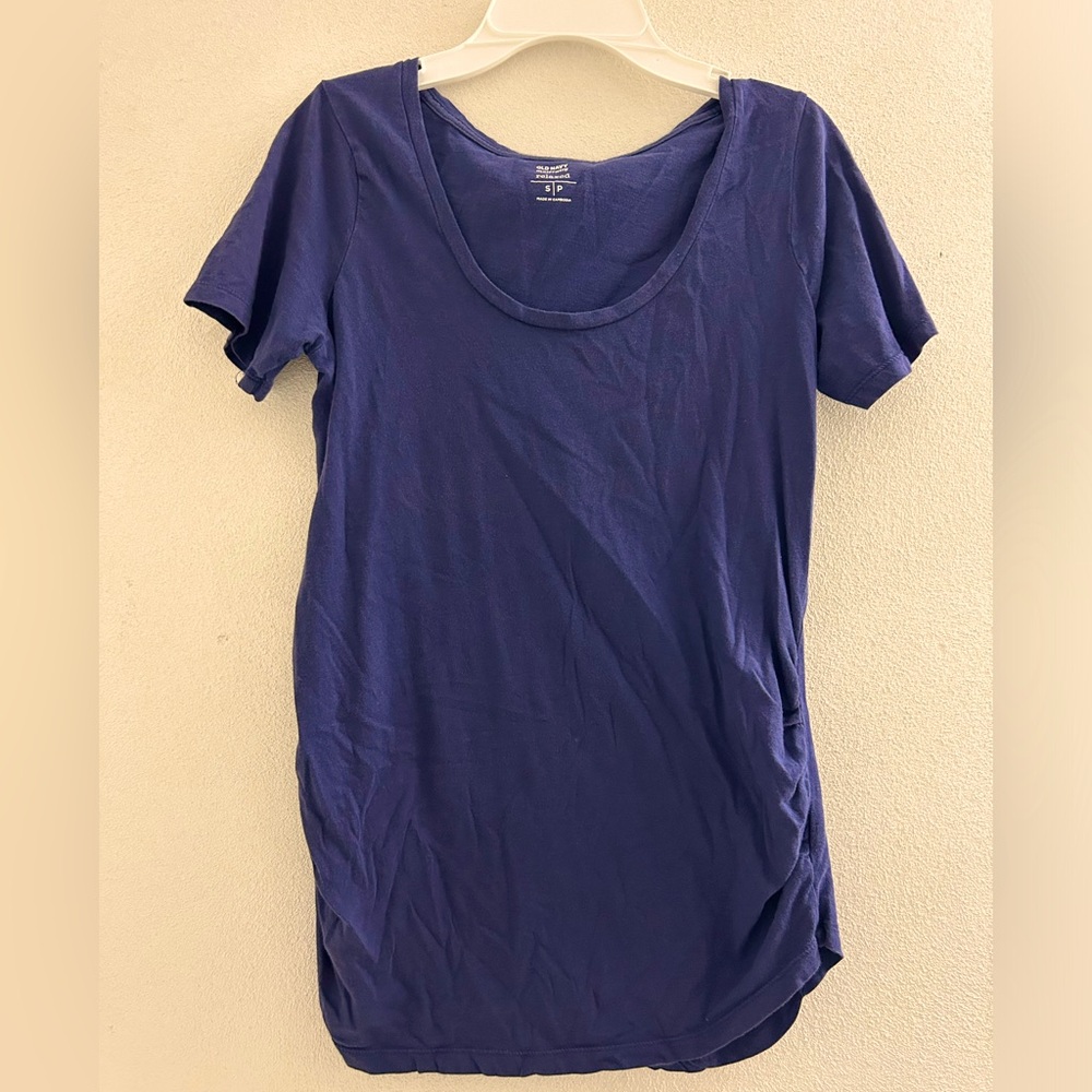 🌺 Maternity by Old Navy Women's Short Sleeve Navy Top
